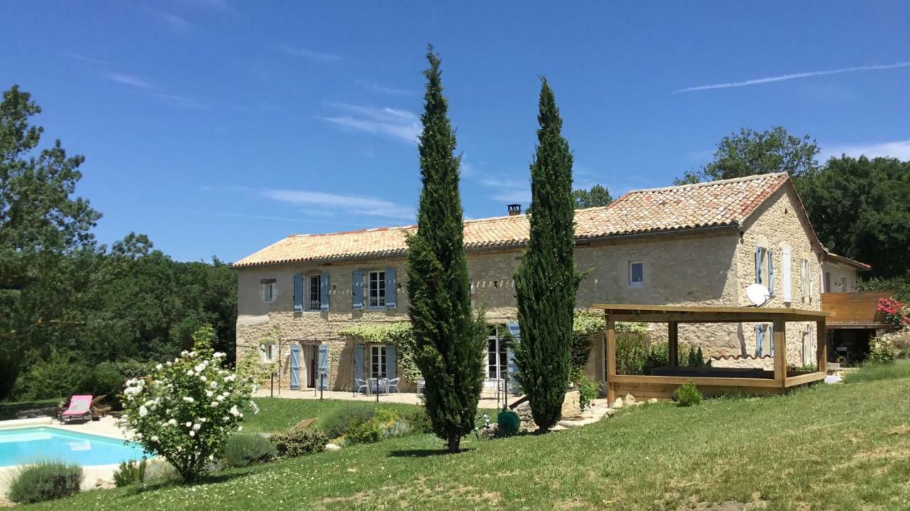 Chambres D'Hotes Le Val De La Garenne Senouillac Exterior photo